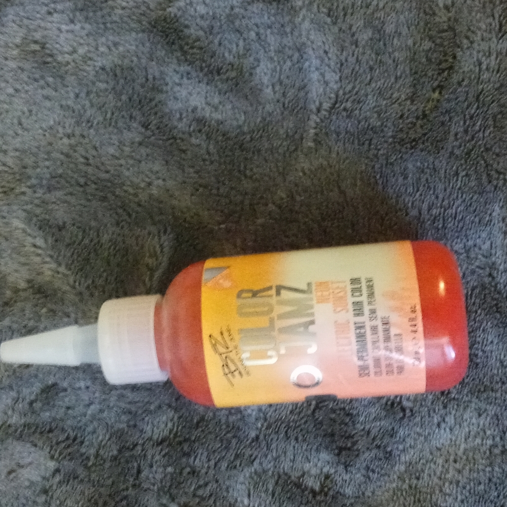 Color jams hair dye